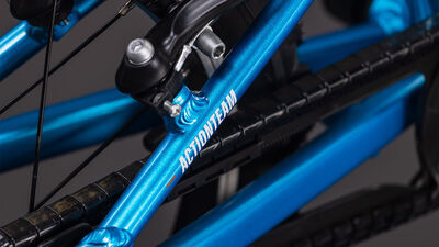 Cube Acid 160 click to zoom image