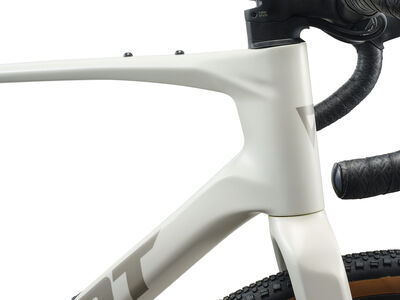 Giant Revolt Advanced 0 Snow Drift click to zoom image